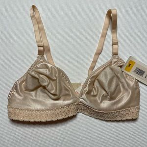 Vintage ladies ivory Smoothie Solutions bra‎ no wire size 34C new with tags